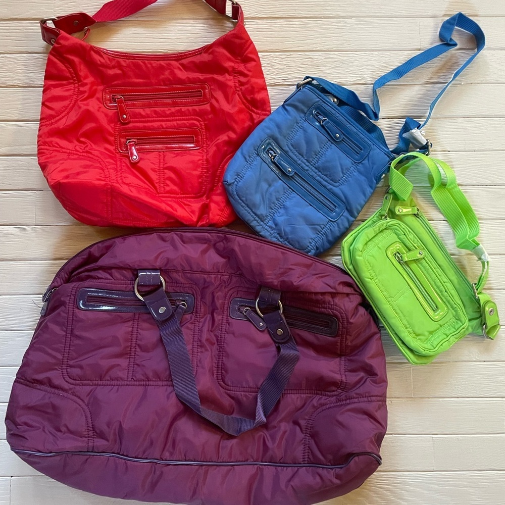 Rainbow Travel Bag Set of 4 Never Used